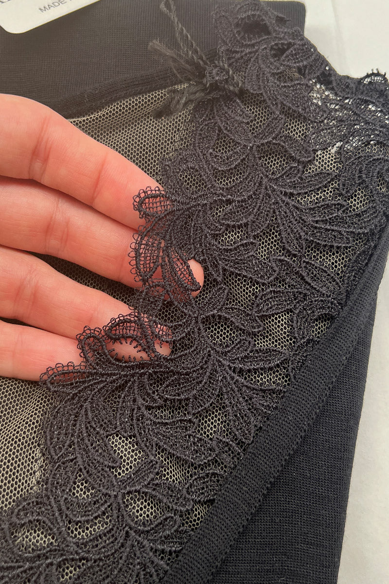 Body da donna 808 in lana seta - Scollo a V con macramé e tulle invisibile