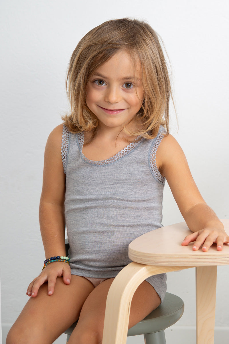 Canottina da bambina Anita in lana merino e seta - Spalla larga e pizzetto elastico