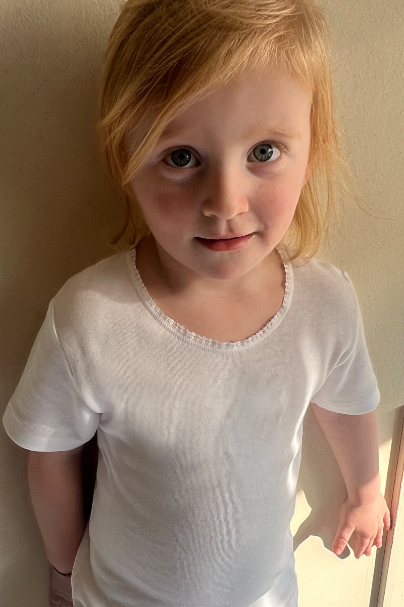 Maglietta bambina Carlotta in cotone garzato - Estrema traspirabilità e stile curato
