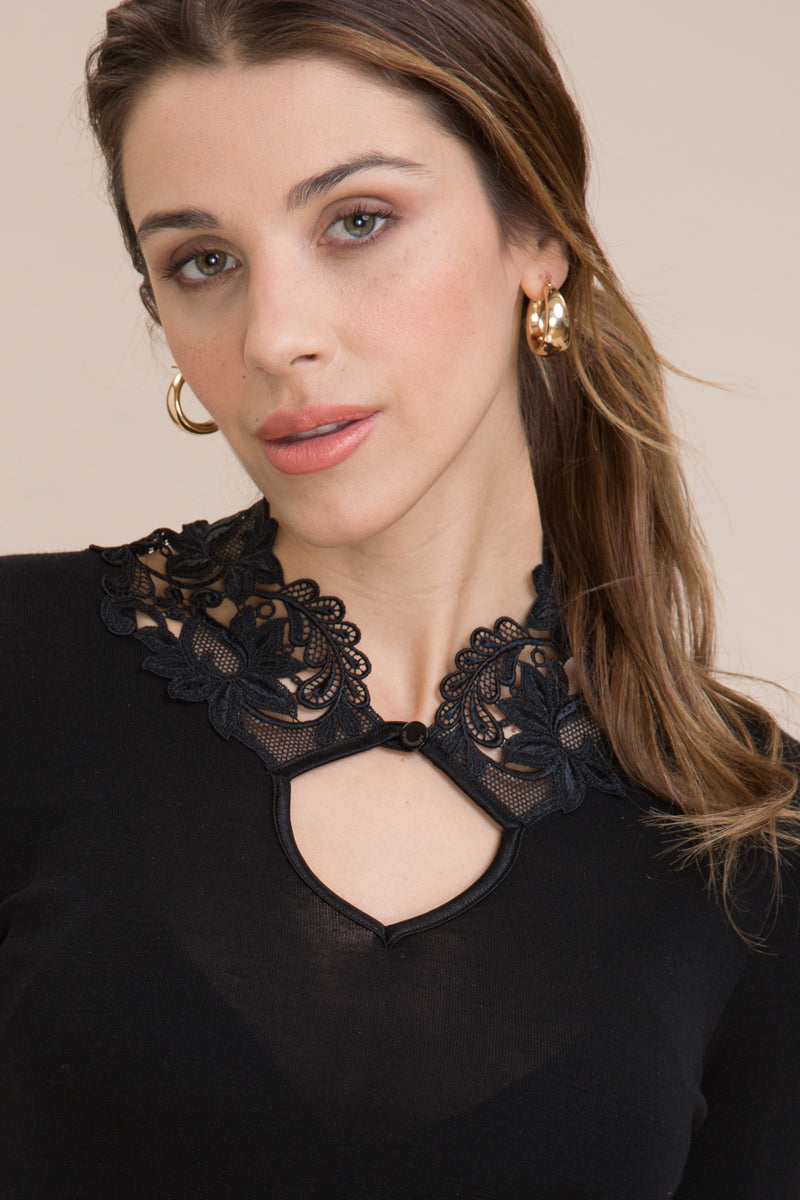 Maglia lupetto da donna Kayla- in lana seta - Morbido e caldo con macramé svizzero