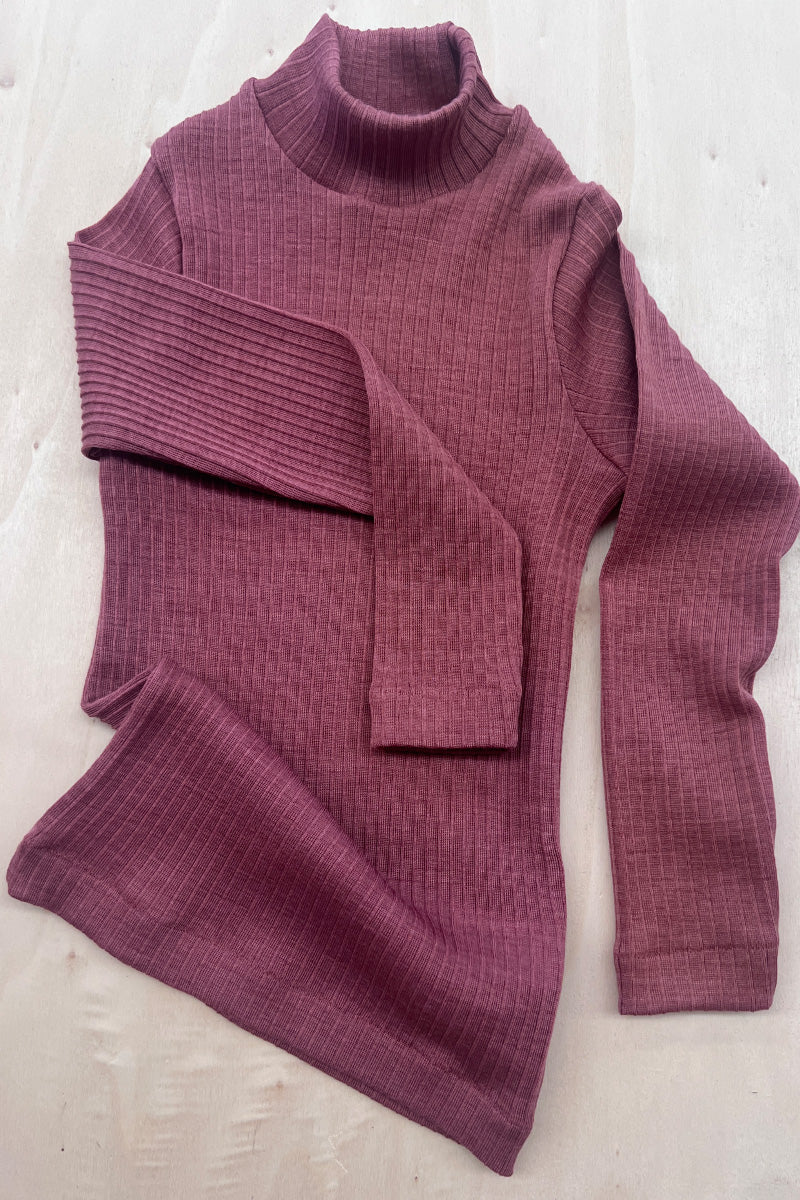 Olly children's turtleneck sweater in silk wool - Delicate on the skin and perfect to wear under a sweatshirt