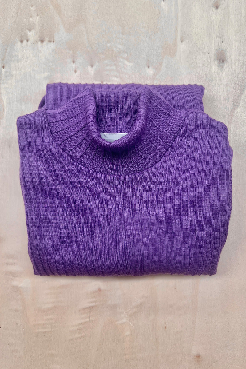 Olly children's turtleneck sweater in silk wool - Delicate on the skin and perfect to wear under a sweatshirt