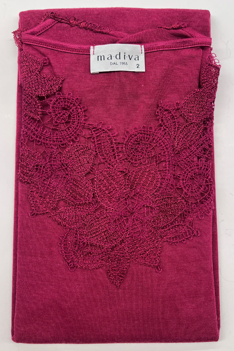 Women's vest Livia・Modal wool vest - With crochet effect ruffle