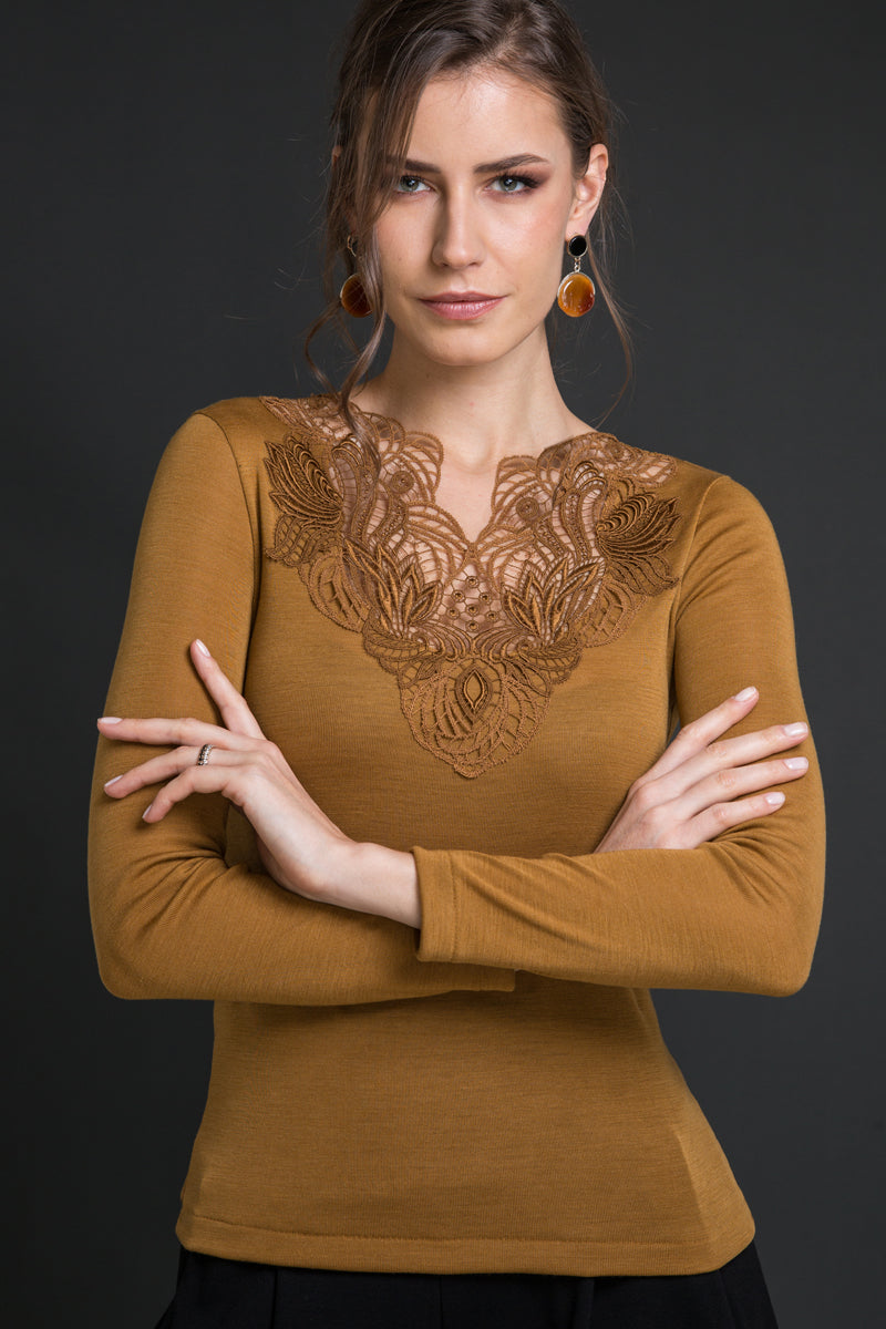 755 04 Bischoff retro style macramé wool silk sweater with long sleeves