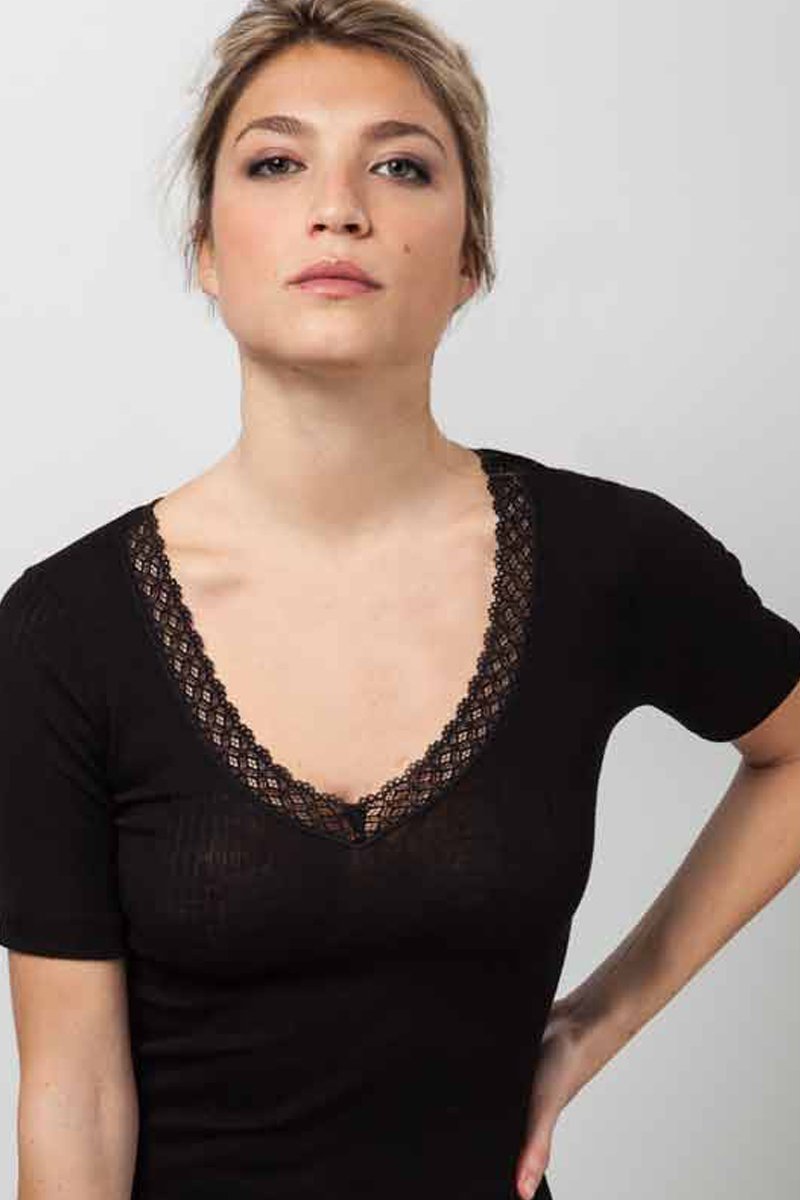 Maglietta da donna Ilenia in lana merino extrafine e seta - Mezza manica e pizzetto elastico CLASSIC